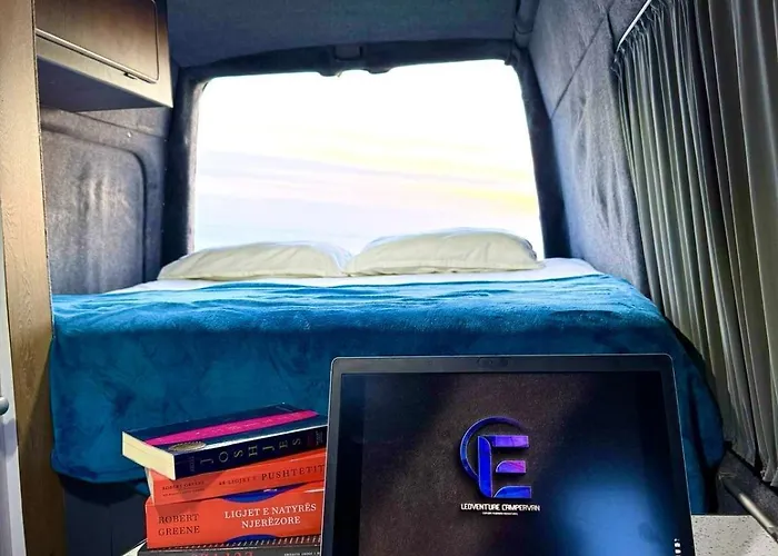 Leoventure Campervan 船上ホテル *